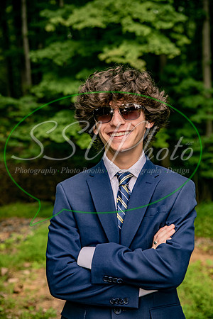 Curtis2022senior-8