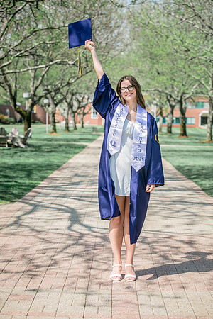 2025quinnipiacgrads-277