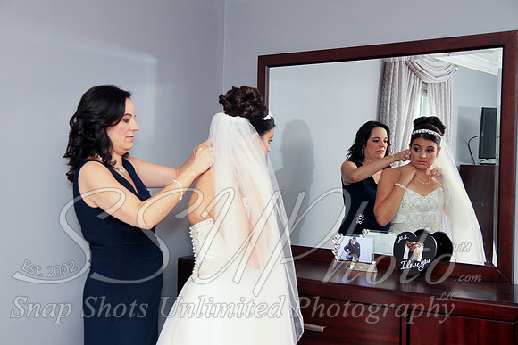 0232GettingReadyWedding