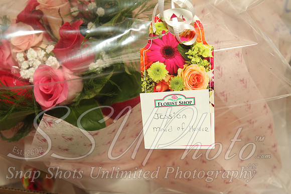 0160GettingReadyWedding