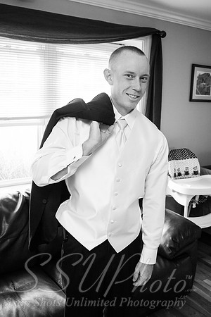 0036GettingReadyWedding