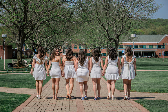 2025quinnipiacgrads-171