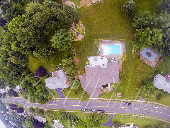 Louparentshouseaerial00012