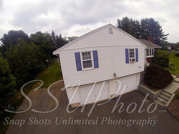 Louparentshouseaerial00044