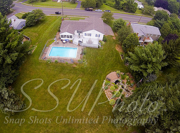 Louparentshouseaerial00069