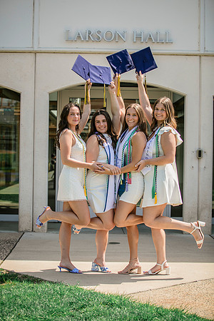 2025quinnipiacgrads-432