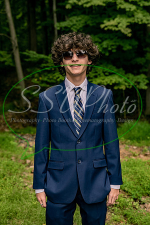 Curtis2022senior-2