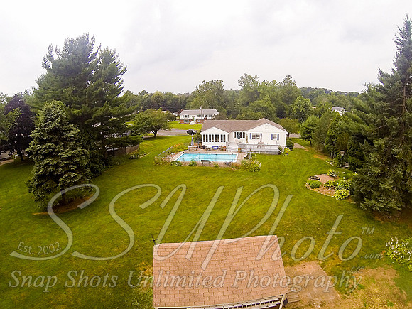 Louparentshouseaerial00064