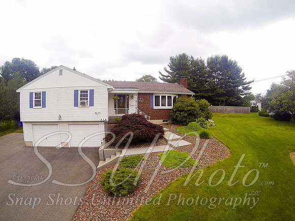 Louparentshouseaerial00042
