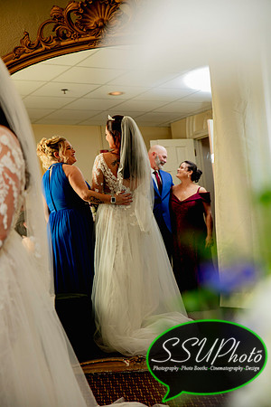 GettingReady-270
