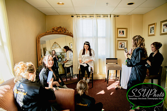 GettingReady-58
