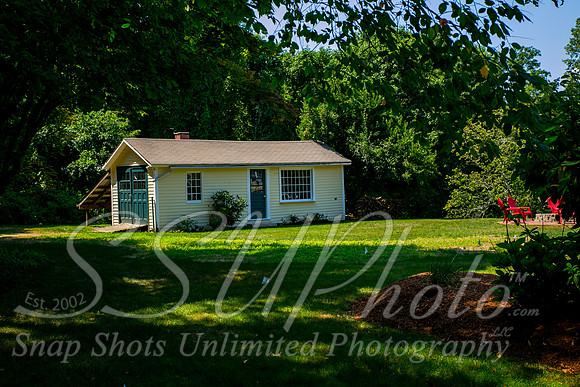 Grayhouse00033