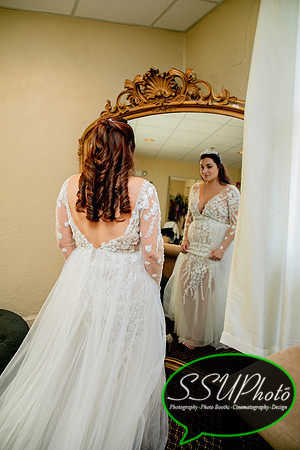 GettingReady-158