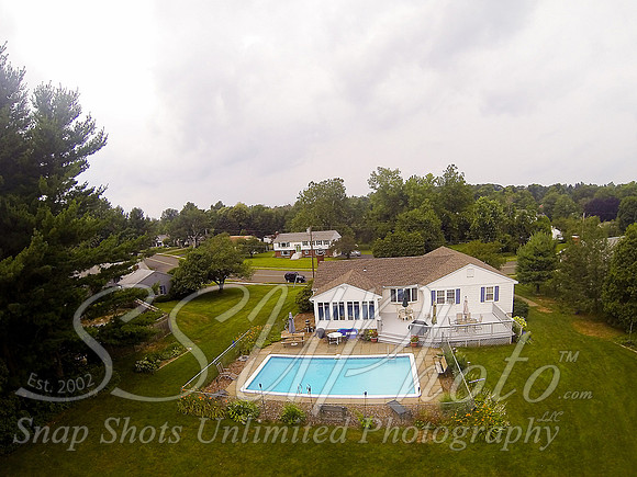 Louparentshouseaerial00060