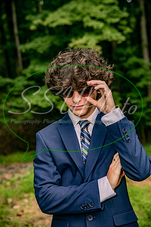 Curtis2022senior-9