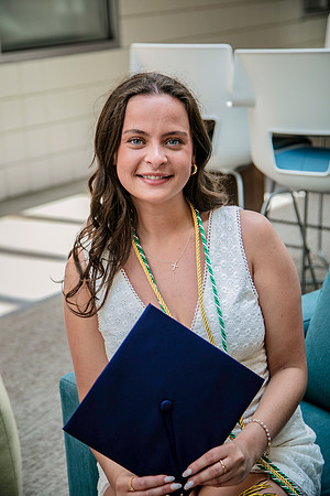 2025quinnipiacgrads-461