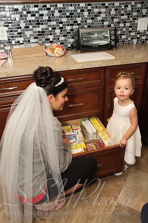 0155GettingReadyWedding