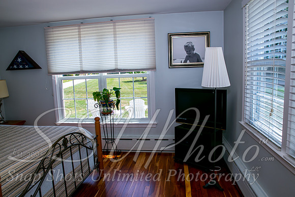 Grayhouse00050