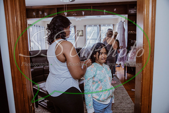gettingready-43