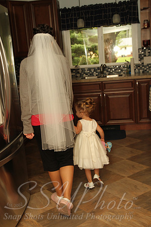 0152GettingReadyWedding