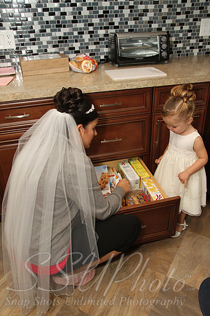 0154GettingReadyWedding