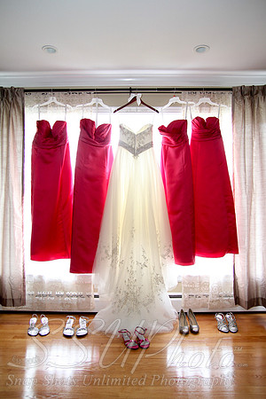 0084GettingReadyWedding