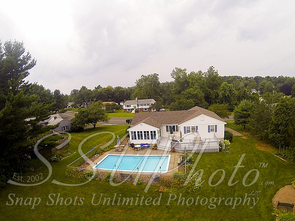 Louparentshouseaerial00061