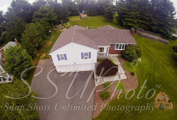 Louparentshouseaerial00026