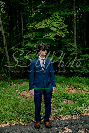Curtis2022senior-1