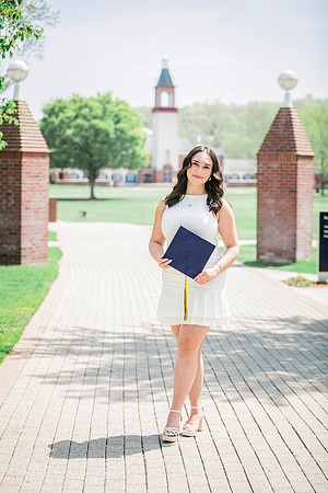 2025quinnipiacgrads-604