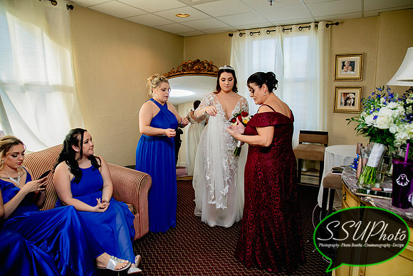 GettingReady-231